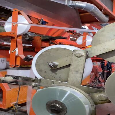 GRP पाइपलाइन के लिए पारदर्शी रंग की 25 Um मोटाई वाली पॉलिएस्टर रिलीज फिल्म, जिसमें कोई जोड़, गाँठ और बुलबुला नहीं है, डि-मोल्डिंग में अच्छा अभ्यास